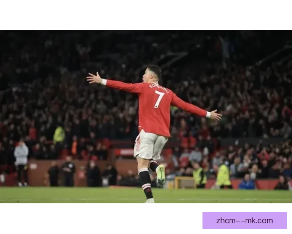 C罗重返曼联再度披上7号战袍球迷热烈期待传奇归来